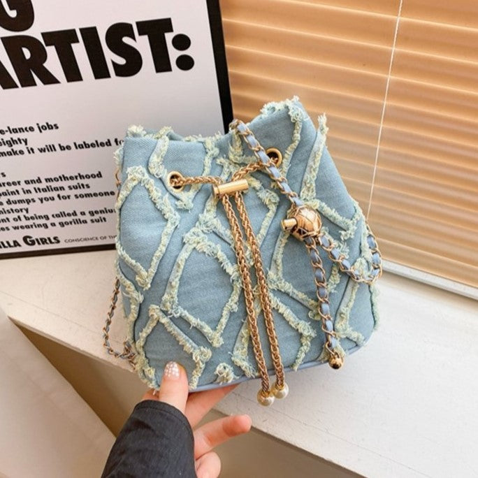 Women's Quilted Denim Bucket Bag - Trendy Large Capacity Chain Strap Shoulder/Crossbody Bag
